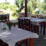 Dougas أركودي