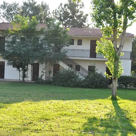 Dougas Bed & Breakfast