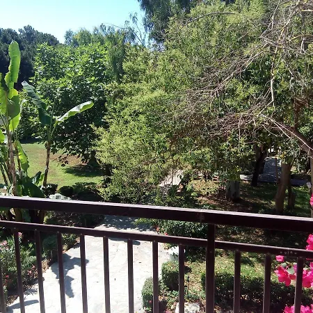 Bed & Breakfast Dougas