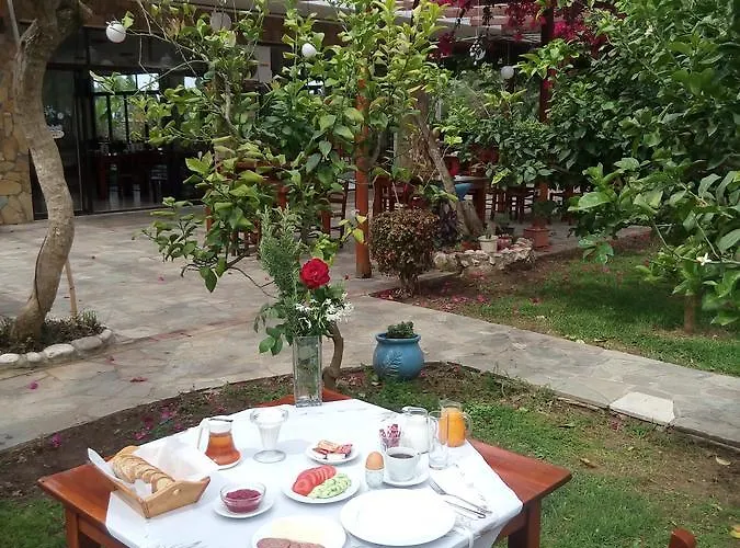 Bed & Breakfast Dougas 3*